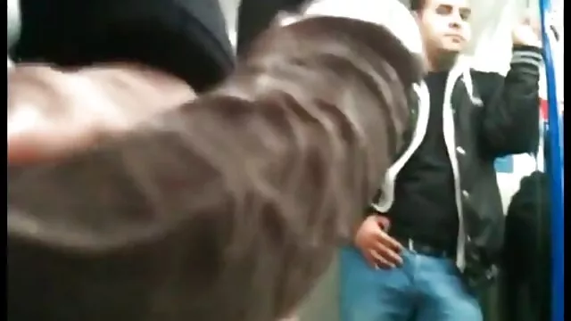 アーティストの恋人、椅子の愚か者 セックス 女の子 動画