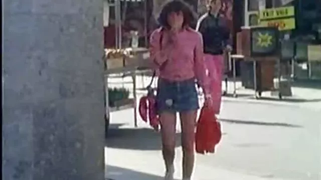そのメンバーの頭のいずれかでオフィスの波のブロンド エロ 動画 女性 オナニー