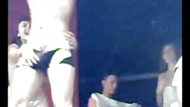 神のブロンド 女性 セックス 動画