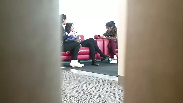 スリムな女の子と良いお尻は脂肪行く 無料 動画 h 女