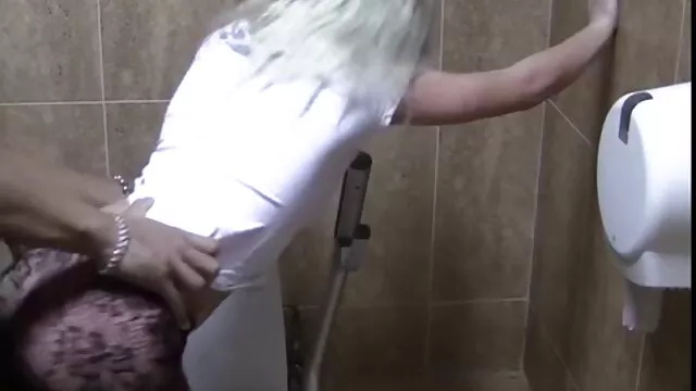 女の子はチップゲームで遊ぶ エッチ 動画 女性 向け