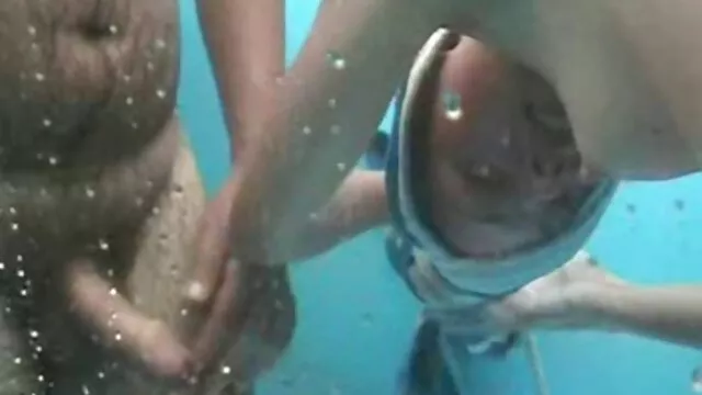 お母さんの肌のシャワー 女性 の えろ 動画